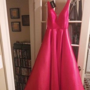 New Evening/ PROM  Gown -SHERRI HILL